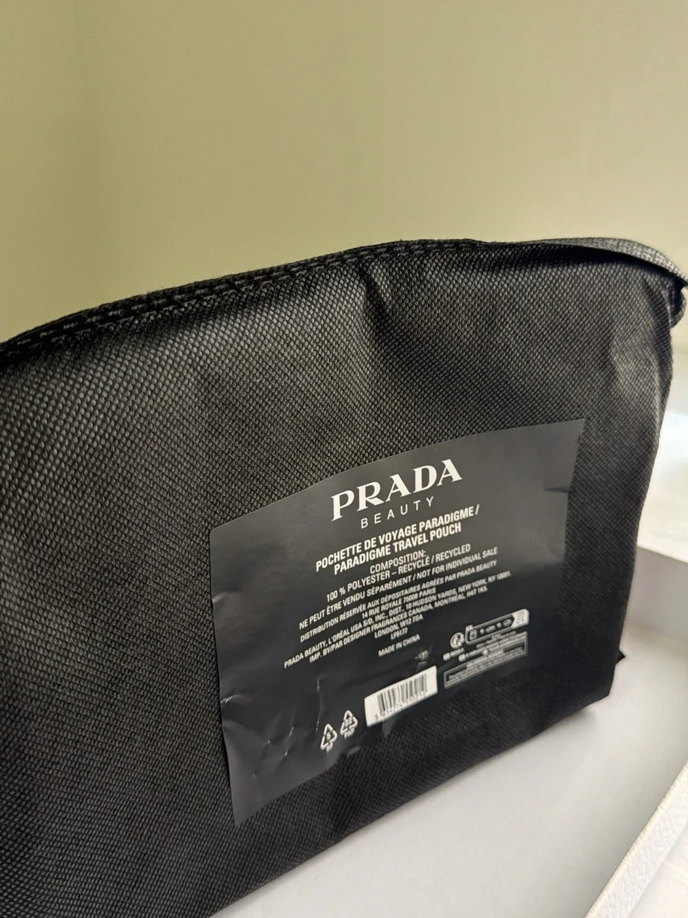 New,unused Prada beautyDark Green Cosmetic Pouch with Si Logo and mini perfumee3
